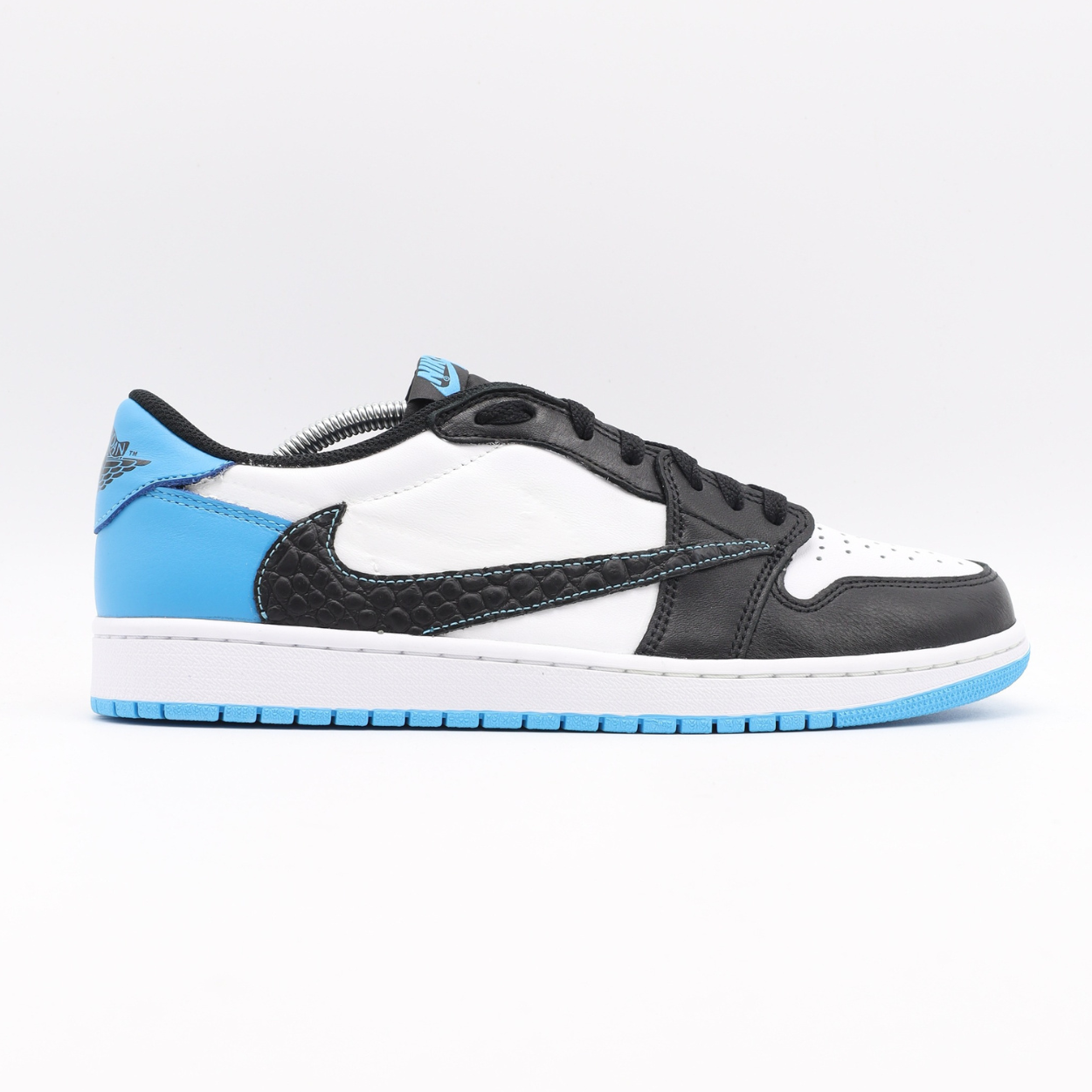 Nike Jordan 1 UNC - Reverse